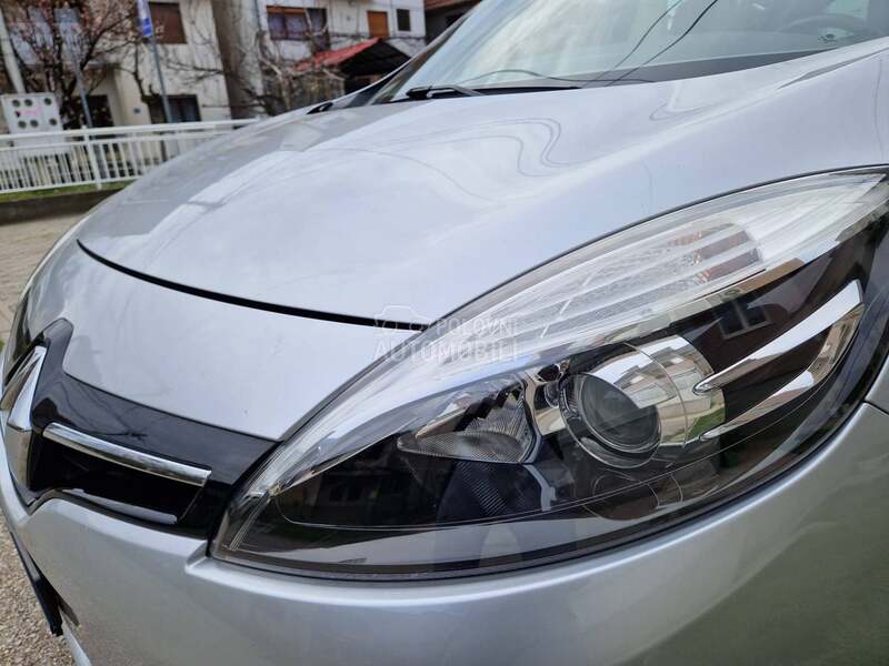 Renault Grand Scenic 2014 photo 3