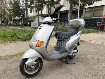 Piaggio Sfera 125, 1.000 €, 1996. , 125 cm3, 21.500 km, 7kW (10 KS), Scooter, Beograd