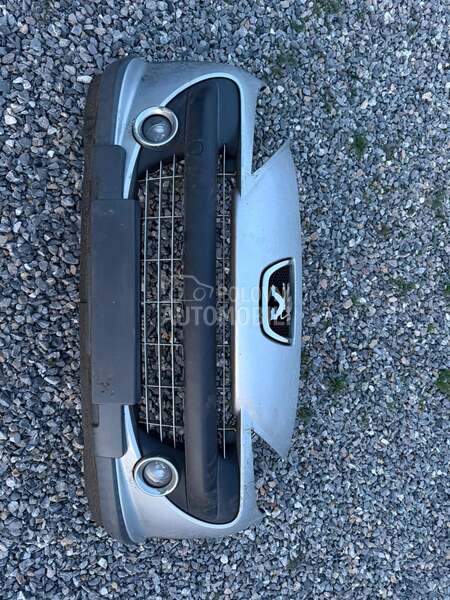 Outdoor prednji branik za Peugeot 207 od 2007. do 2012. god.