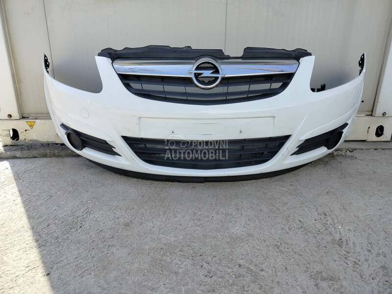 Prednji branik za Opel Corsa D od 2006. do 2014. god.