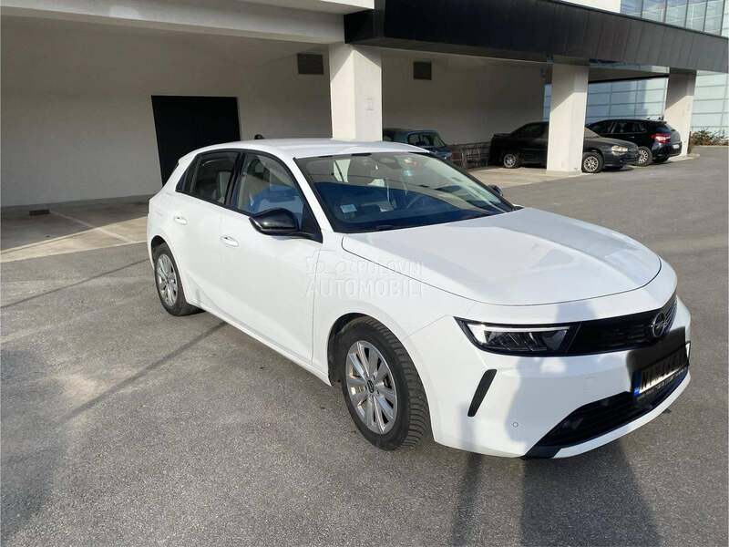 Opel Astra L 2023 photo 2