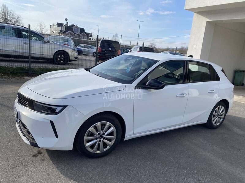 Opel Astra L 2023 photo 4