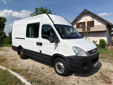 Iveco Daily 6 mesta (može zamena)