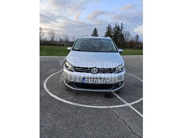 Volkswagen Touran  (može zamena), 6.250 €, 2010. Monovolumen (MiniVan), Benzin + Metan (CNG) | 1400 cm3, 367.000 km, 110kW (150 KS), Manuelni 6 brzina, 4/5 vrata, 5 sedišta, Kragujevac