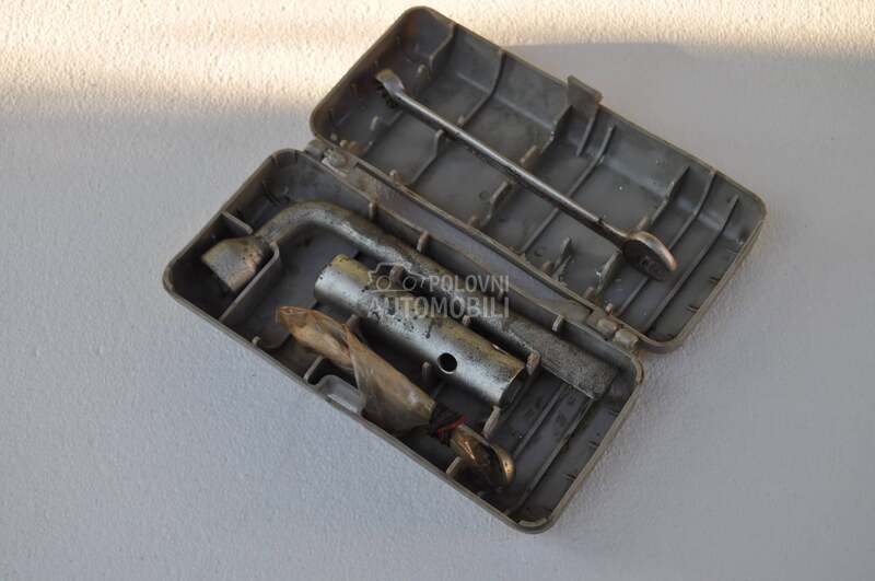 Originalni alat za Zastava 1500, 750, 850 ...