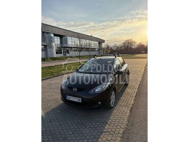 Mazda 2 , 3.500 €, 2007. Hečbek, Benzin | 1349 cm3, 183.900 km, 55kW (75 KS), Manuelni 5 brzina, 4/5 vrata, 5 sedišta, Senta
