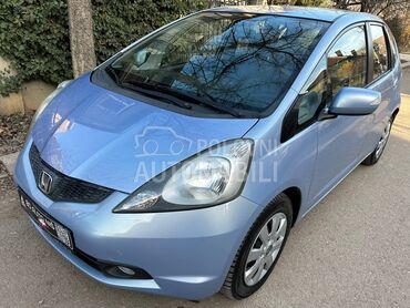 Honda Jazz 1.4k Svajcarska (može zamena), 4.899 €, 2010. Hečbek, Benzin | 1339 cm3, 218.240 km, 73kW (99 KS), Automatski / poluautomatski, 4/5 vrata, 5 sedišta, Niš