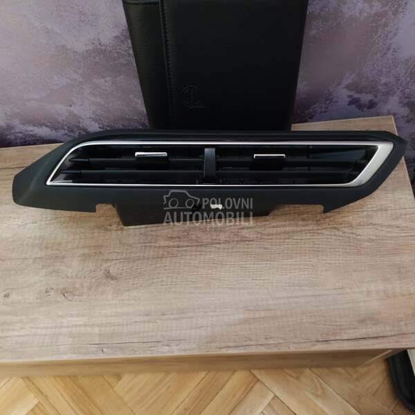 Ventilacioni delovi kabine za Peugeot 3008 od 2020. do 2024. god.