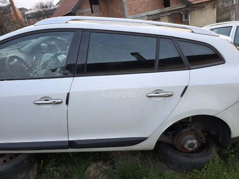 zadnja leva vrata za Renault Megane od 2008. do 2016. god.