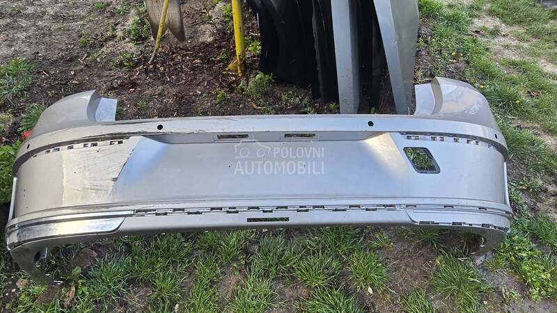 zadnji branik g70 basic za BMW Serija 7