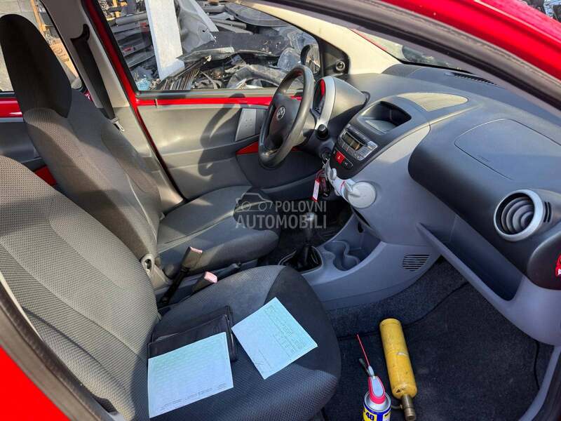 Sedišta za Toyota Aygo od 2007. do 2009. god.