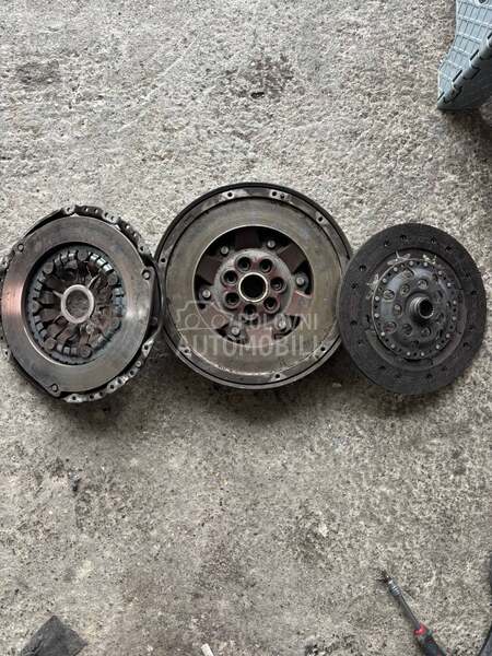 Plivajuci zamajac za Renault Megane od 2002. do 2006. god.
