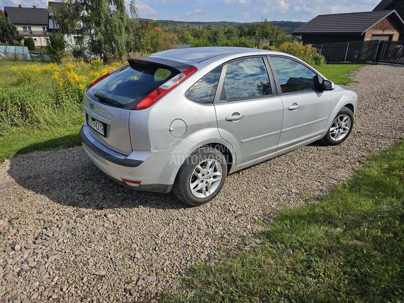 Gepek vrata za Ford Focus od 2005. do 2008. god. za Ford Focus od 2005. do 2008. god.