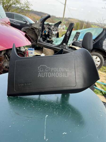Airbag nogu za Alfa Romeo MiTo od 2008. do 2018. god.