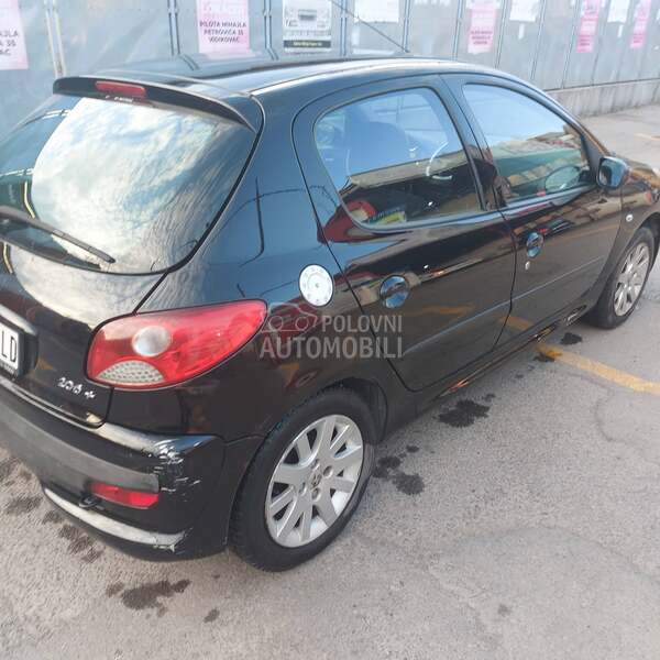 Peugeot 206 Plus 2009 photo 5