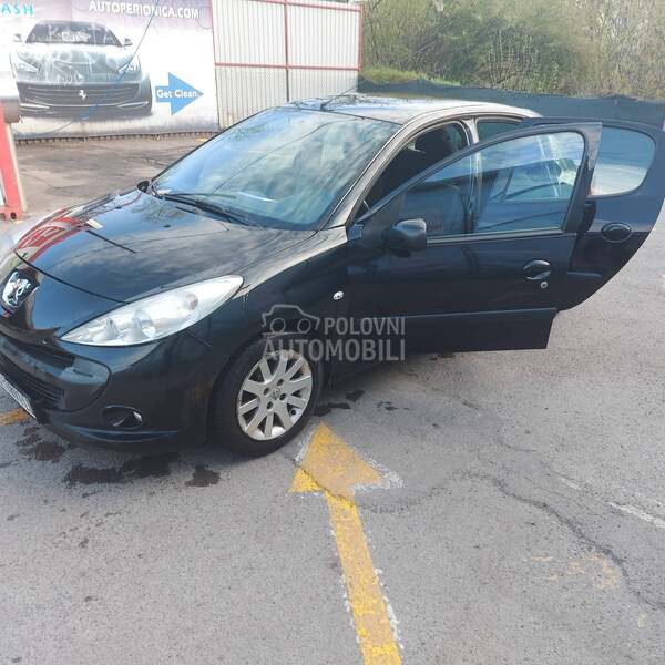 Peugeot 206 Plus 2009 photo 4