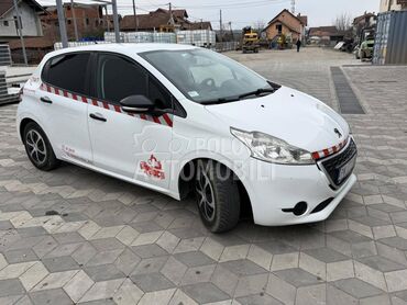 Peugeot 208 , 4.500 €, 2012. Hečbek, Dizel | 1397 cm3, 360.000 km, 50kW (68 KS), Manuelni 5 brzina, 2/3 vrata, 5 sedišta, Paraćin