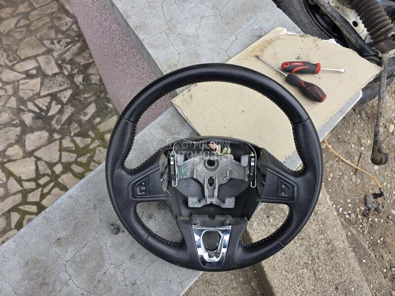 kozni volan za Renault Grand Scenic, Megane, Scenic od 2009. do 2016. god.