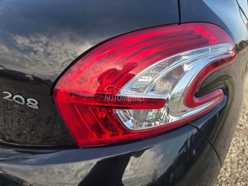 STOP LAMPE za Peugeot 208