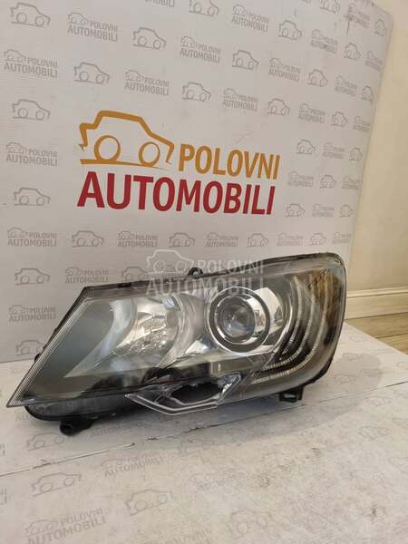 Levi xenon far za Škoda Superb od 2013. do 2015. god.
