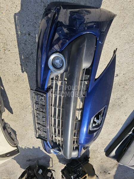 Prednji branik za Peugeot 207