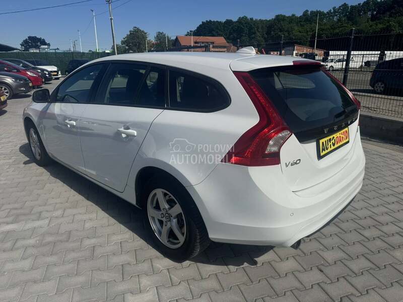 Volvo V60 2016 photo 4