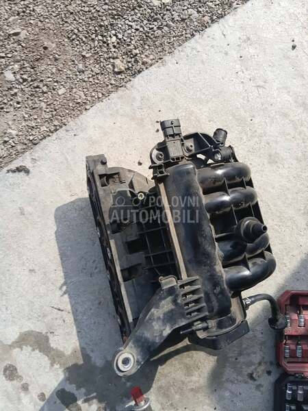 usisna grana za Fiat 500L