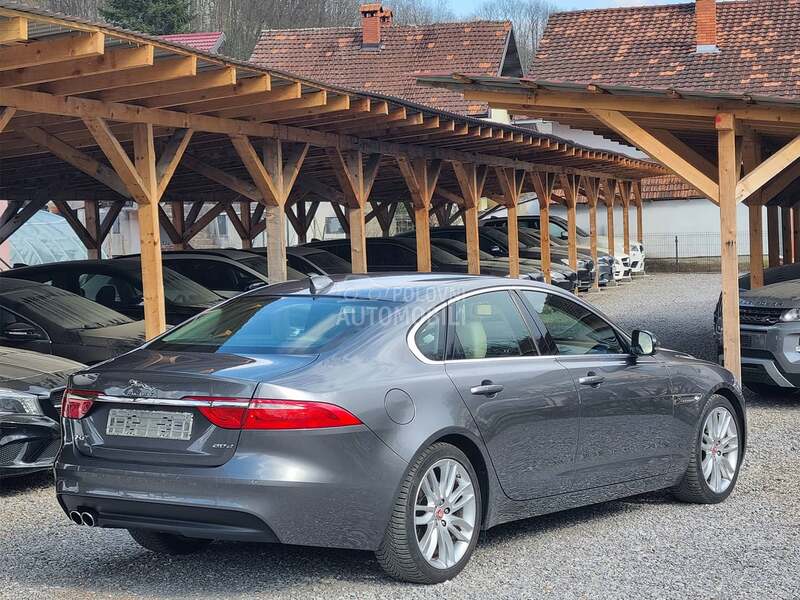 Jaguar Xf 2016 photo 5