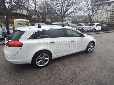 Opel Insignia sports tourer 4x4, 4.100 €, 2012. Karavan, Dizel | 1956 cm3, 307.600 km, 118kW (160 KS), Automatski / poluautomatski, 4/5 vrata, 5 sedišta, Banjica