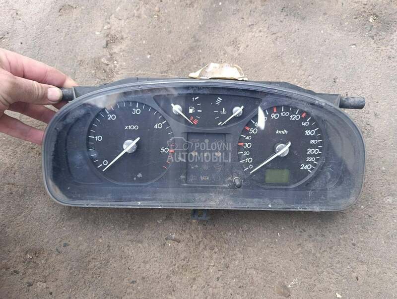 Kilometar sat za Renault Laguna od 2001. do 2005. god. za Renault Laguna od 2001. do 2005. god.