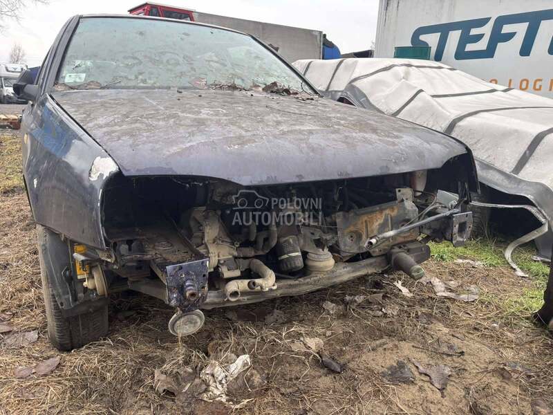 Volkswagen Golf 3 1.9 TDI 1990. god. -  kompletan auto u delovima