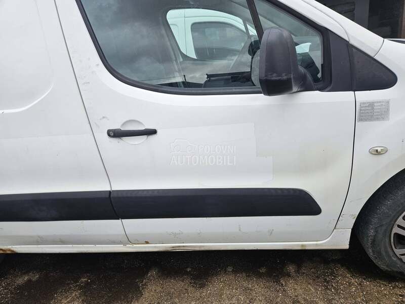Desna Vrata za Peugeot Partner od 2008. do 2012. god.