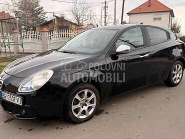 Alfa Romeo Giulietta V L A S N I K, 5.000 €, 2011. Hečbek, Benzin | 1368 cm3, 225.000 km, 88kW (120 KS), Manuelni 6 brzina, 4/5 vrata, 5 sedišta, Beograd