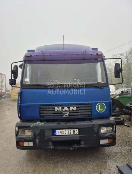 Man LE 220 B u Delovima