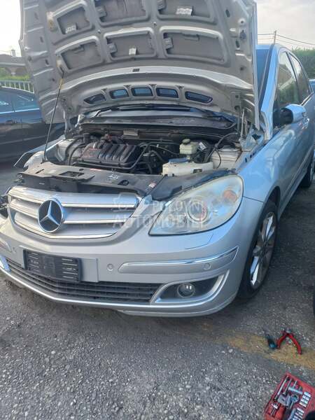 Delovi za Mercedes Benz B Klasa od 2005. do 2011. god.
