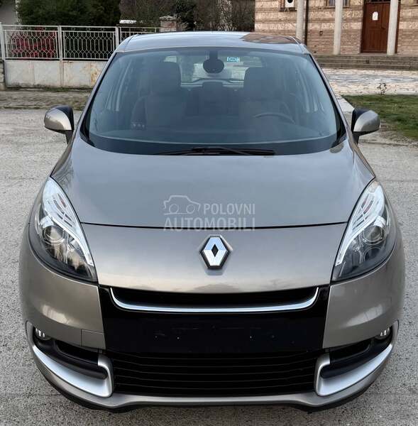 Renault Scenic 2013 photo 3