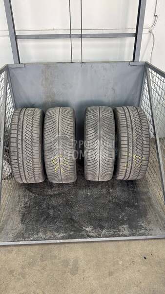 Continental 245/40 R19 Zimska