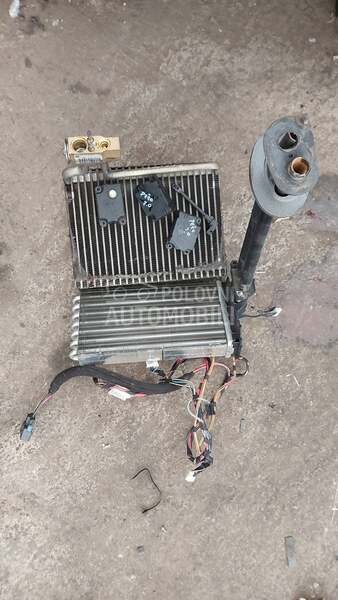 HLADNJAK KLIME ISPARIVAC za Peugeot 206