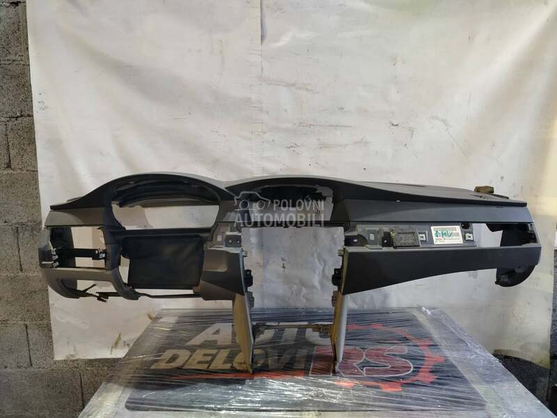 Instrument tabla za BMW 530 od 2003. do 2010. god.