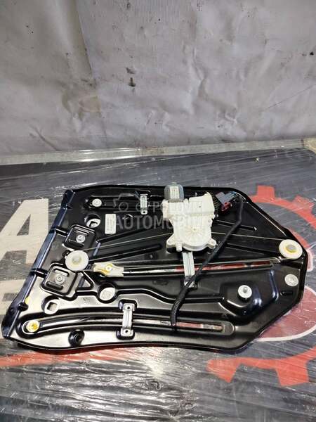 Podizac zadnjeg desnog stakla za Opel Astra H od 2004. do 2010. god.