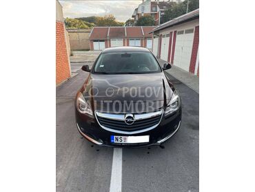 Opel Insignia 2.0 DTI, 8.500 €, 2016. Limuzina, Dizel | 1956 cm3, 189.700 km, 103kW (140 KS), Manuelni 6 brzina, 4/5 vrata, 5 sedišta, Novi Sad
