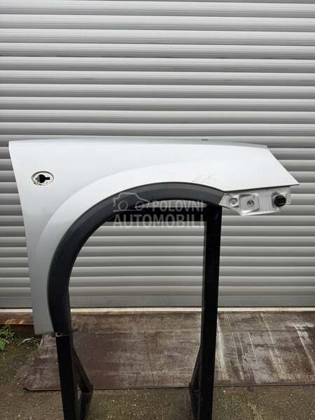 Desno krilo za Opel Corsa C od 2000. do 2004. god.
