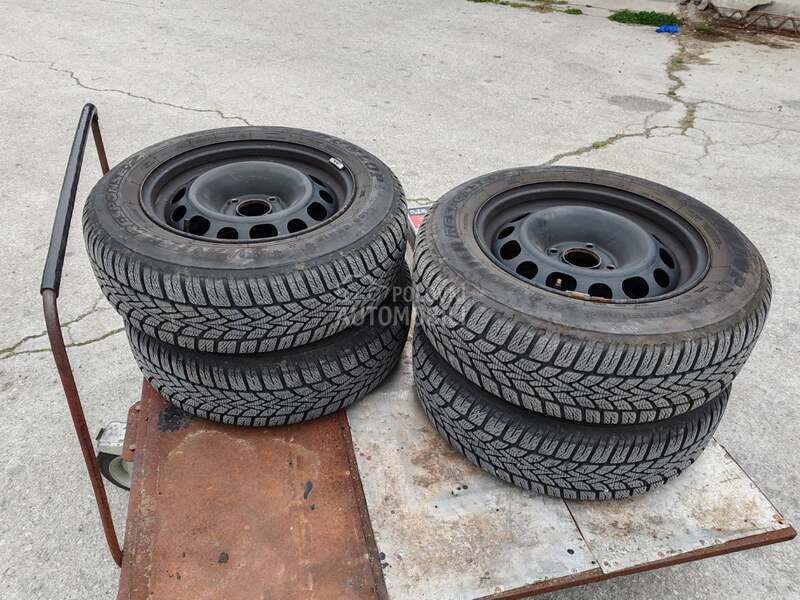 Dunlop 195/65 R15 Zimska