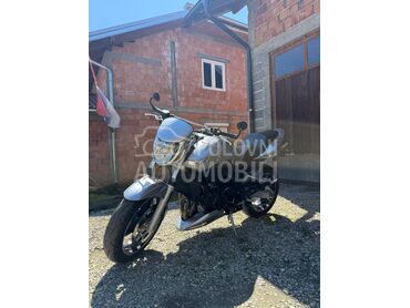 Suzuki Gsr 600, 3.400 €, 2007. , 600 cm3, 41.135 km, 72kW (98 KS), Naked, Pudarci