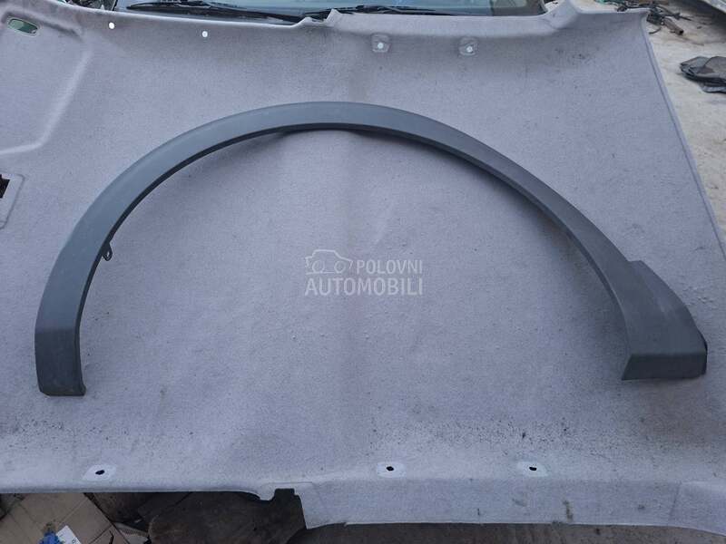 prednji levi rub lajsna za Peugeot 3008, 5008