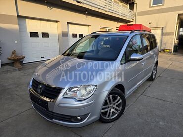 Volkswagen Touran 1.9TDI//DSG/NAV//, 4.990 €, 2009. Monovolumen (MiniVan), Dizel | 1896 cm3, 230.000 km, 77kW (105 KS), Automatski / poluautomatski, 4/5 vrata, 5 sedišta, Beška