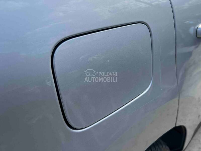 Poklopac rezervoara sivi TED69 za Renault Espace od 2015. do 2023. god.