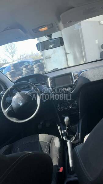 Enterijer, mehanika, motor 1.4 za Peugeot 208 od 2012. do 2015. god.