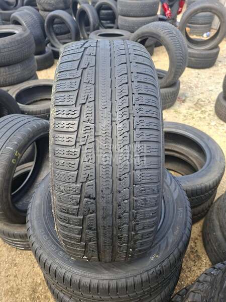 Nokian 235/55 R17 Zimska