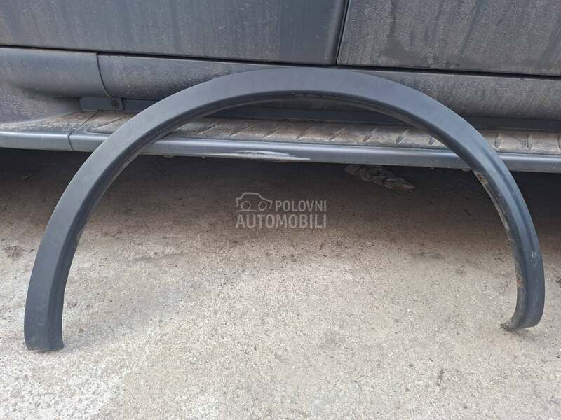 zadnji levi rub lajsna za Nissan Qashqai